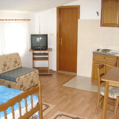 Apartments Mara Trogir Exterior photo