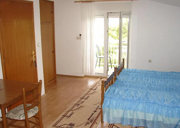 Apartments Mara